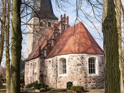 Die Kirche in Rottstock - Aussenansicht