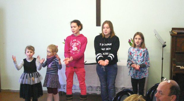 Neuer Kindermusical-Chor begeistert beim Gottesdienst